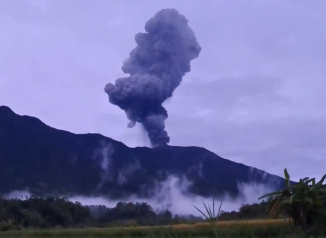 Gunung Marapi Naik Status ke Siaga, Warga Diminta Waspadai Radius Bahaya 4,5 Km
