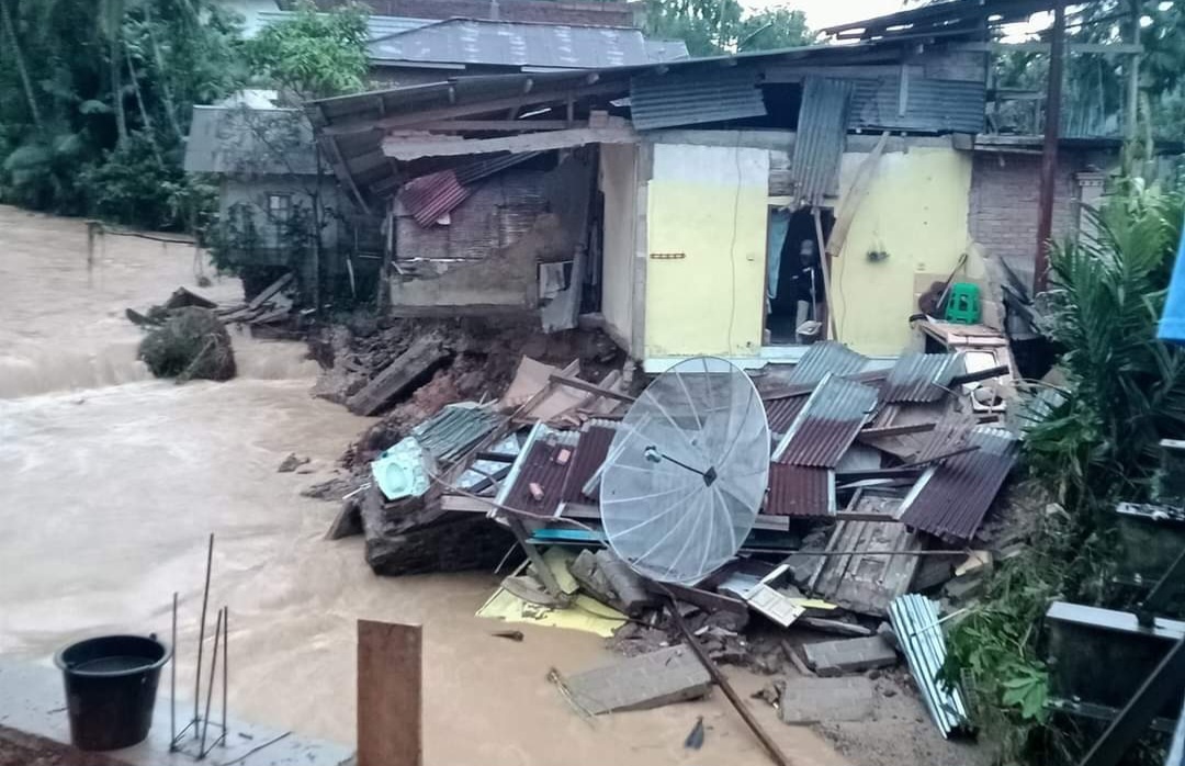 Banjir Bandang Landa Lima Nagari Di Sumpur Kudus Sijunjung
