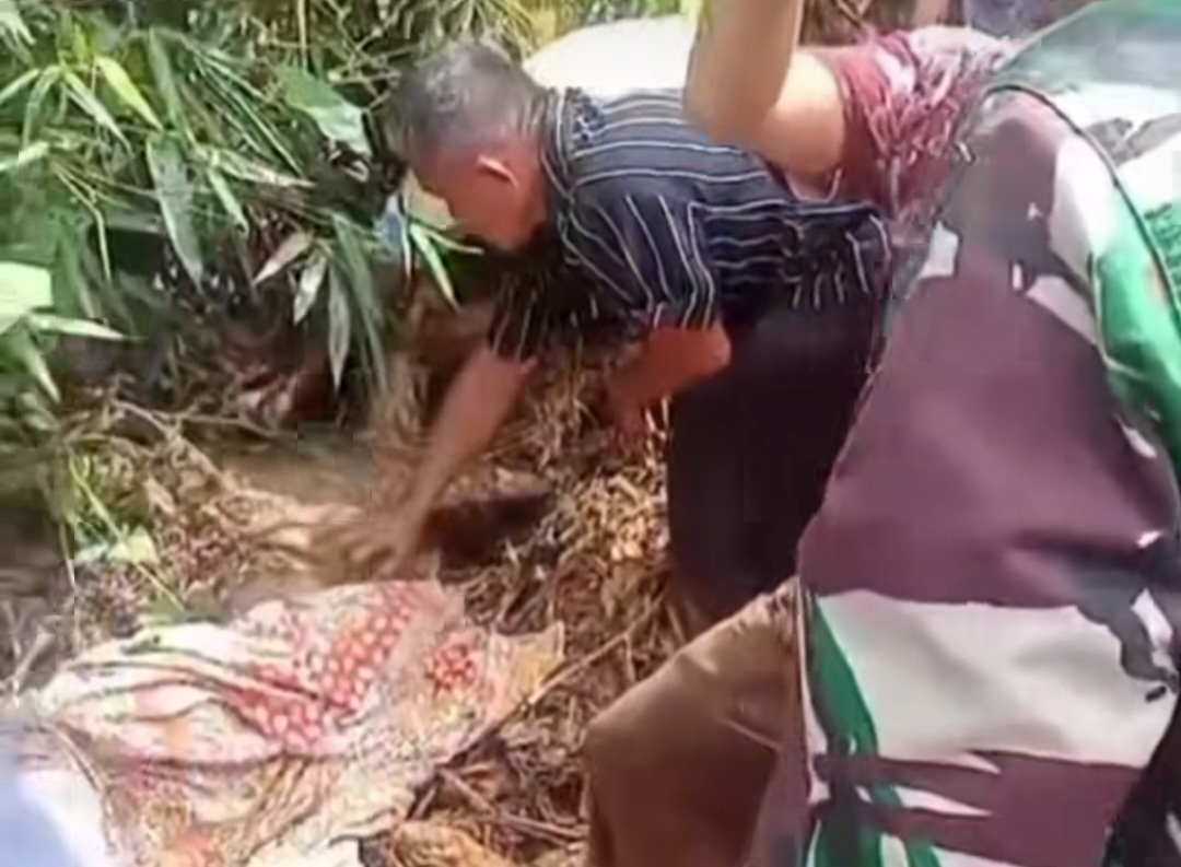 Korban Hilang Terseret Banjir Bandang di Jorong Siamang Bunyi Ditemukan Dalam Keadaan Meninggal, Istri Masih Hilang