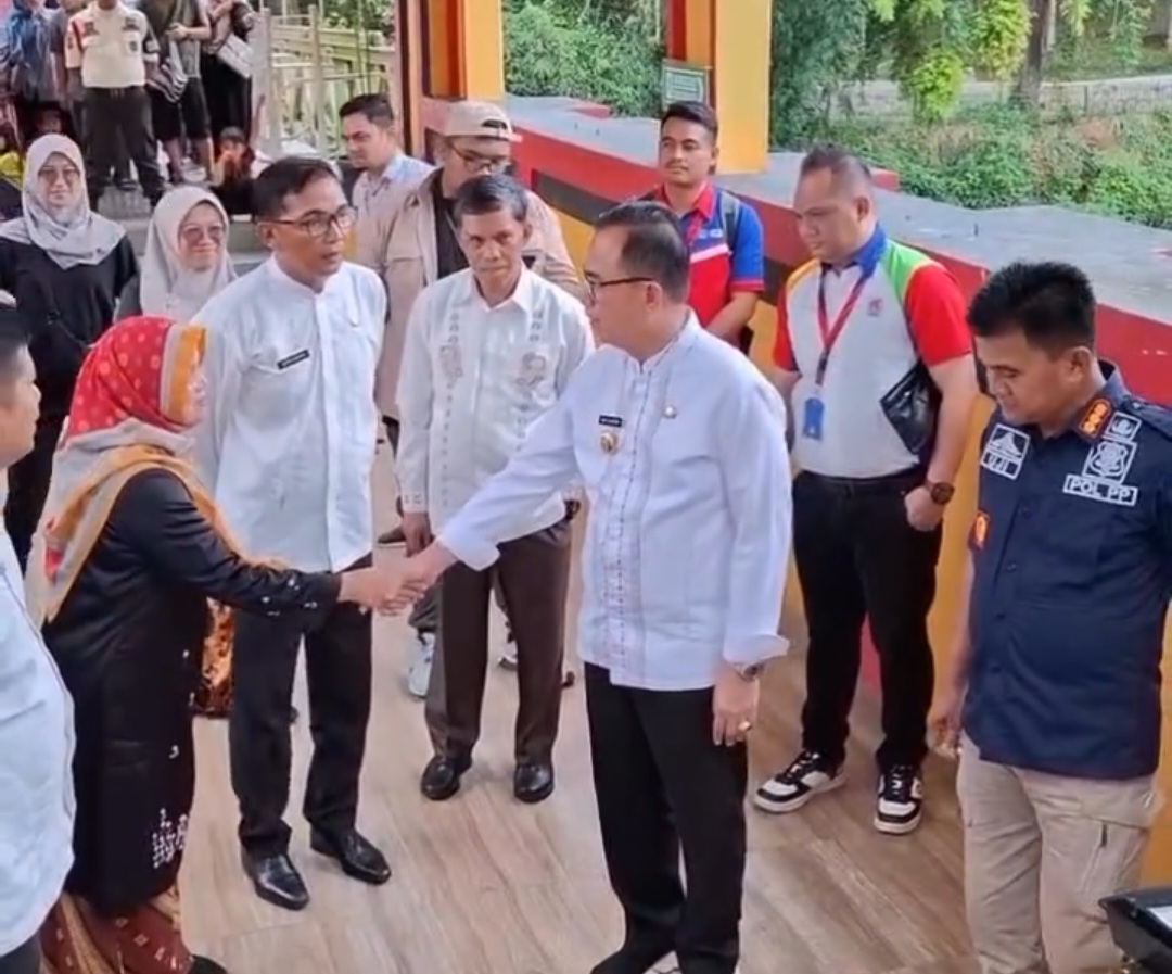 Pemko Bukittinggi Segera Cat Ulang Jam Gadang Dan Jembatan Limpapeh